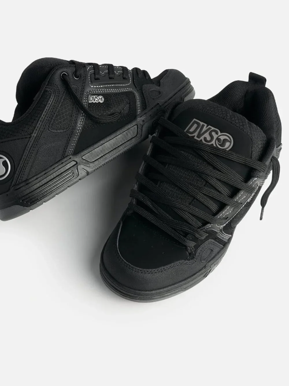 DVS Shoes Comanche in Black / Charcoal, Size 10.5